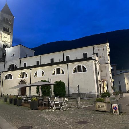 Flat In City Centre Tirano - 10 Minutes From Train Station Exterior foto